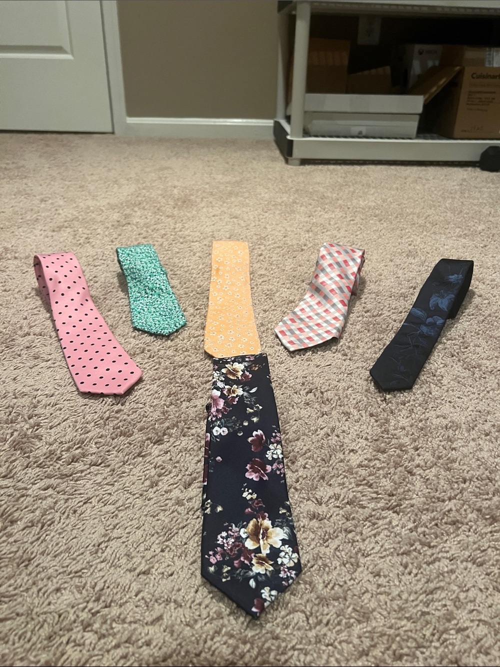 Colorful Men's Tie Lot — Floral & Patterned Neckties